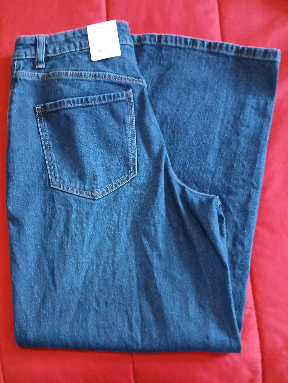 Time and Tru Women's 12 Relaxed Jeans in Blue Denim
